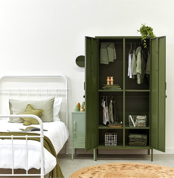 The Baskets in Olive