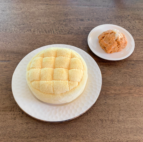 Melon Bread Pouch (Green / Yellow)