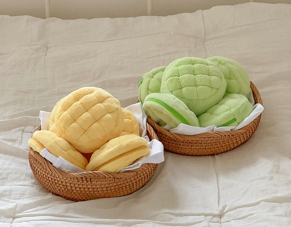 Melon Bread Pouch (Green / Yellow)