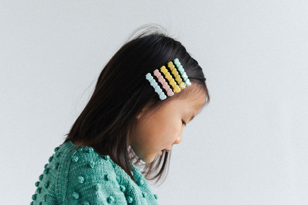 (WAREHOUSE SALE) Hearts Clip