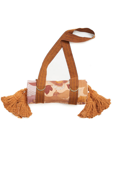 Grandé Fleur Picnic Rug - Dawn