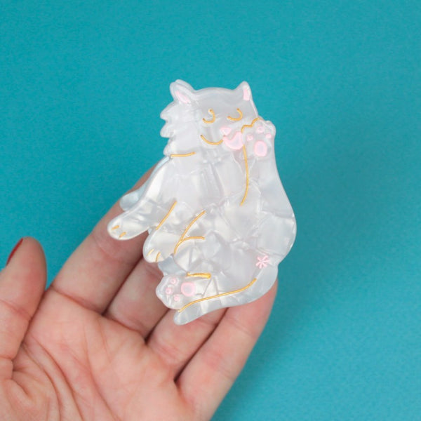 White Cat Hair Claw
