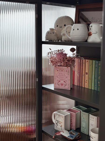 (HHP x First Sight Gift Set) Book Floral Vase