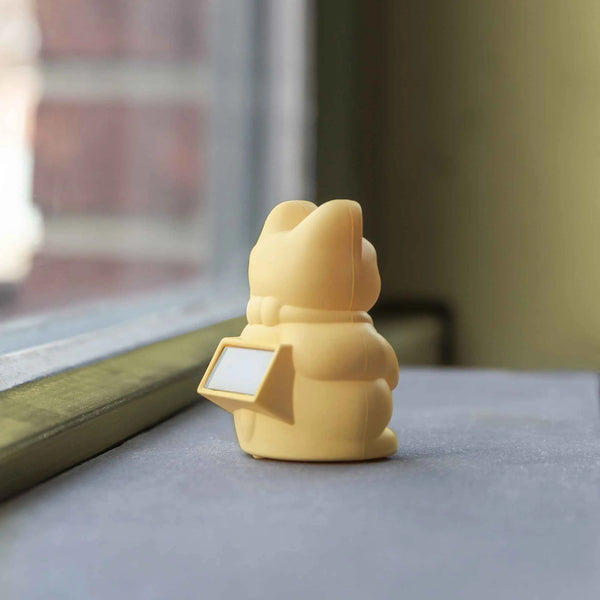 (BACKORDER) Solar Lucky Cat - Yellow