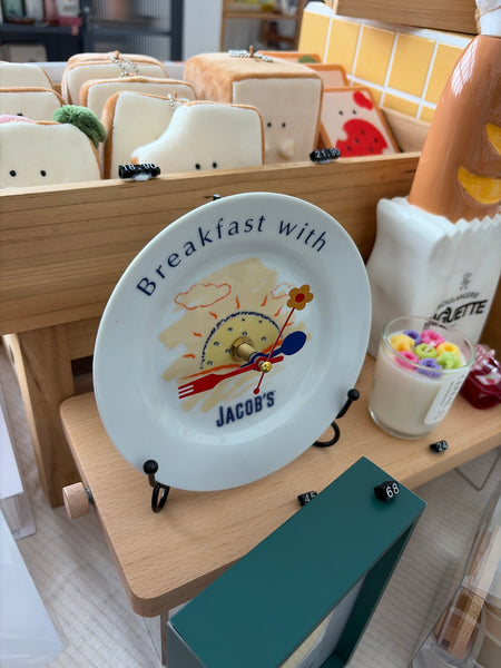 The Happy Feast (Simply R&J) - Clock