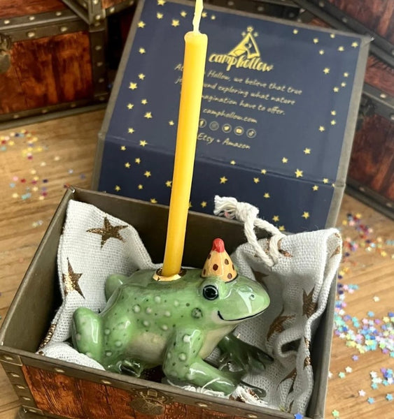 Charming Frog Cake Topper