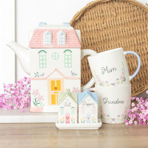 (SECONDS SALE) Dreamy Pastel House Salt and Pepper Shakers