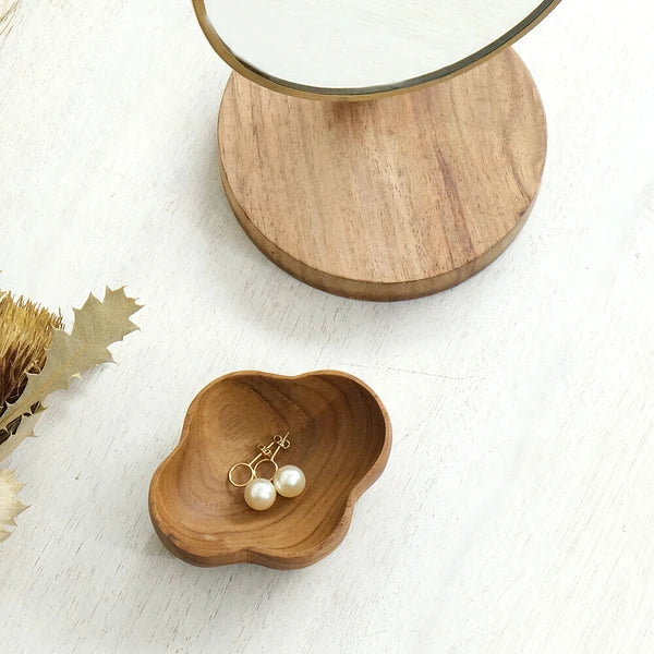 Bud-shaped Oval Wooden Dish