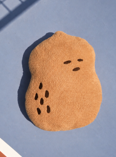 (PRE-ORDER) Peanut Cushion