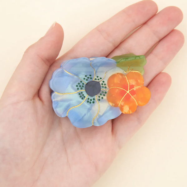 Small Flower Bouquet Hair Claw