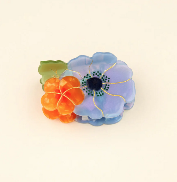 Small Flower Bouquet Hair Claw