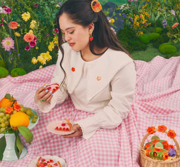 Strawberries Basket Hair Claw